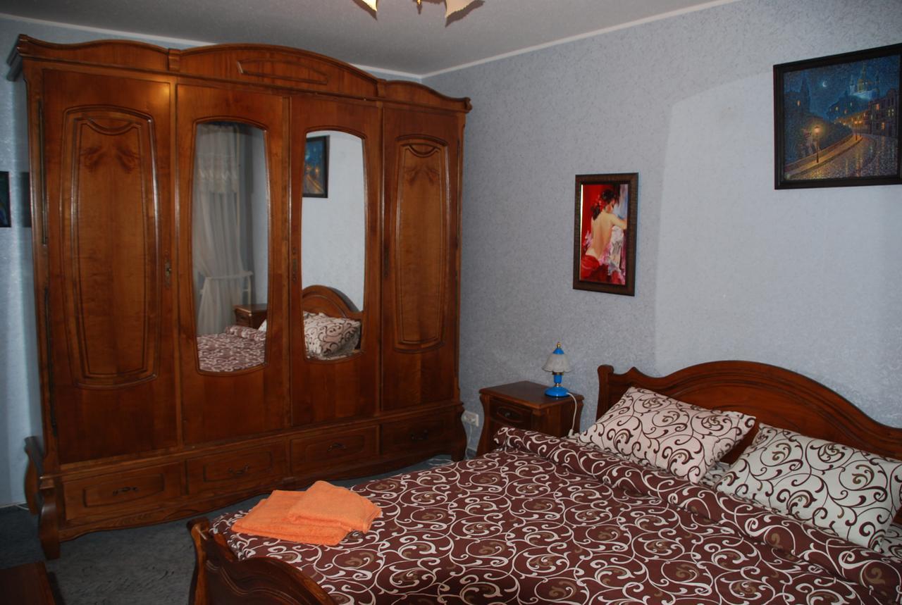 Apartment On Mechnykova Street Київ Екстер'єр фото